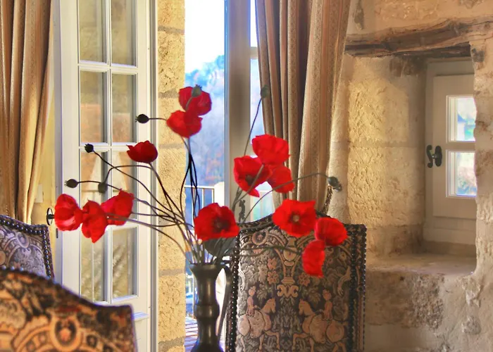 New Listing! Maison Delluc With Spectacular Vistas
