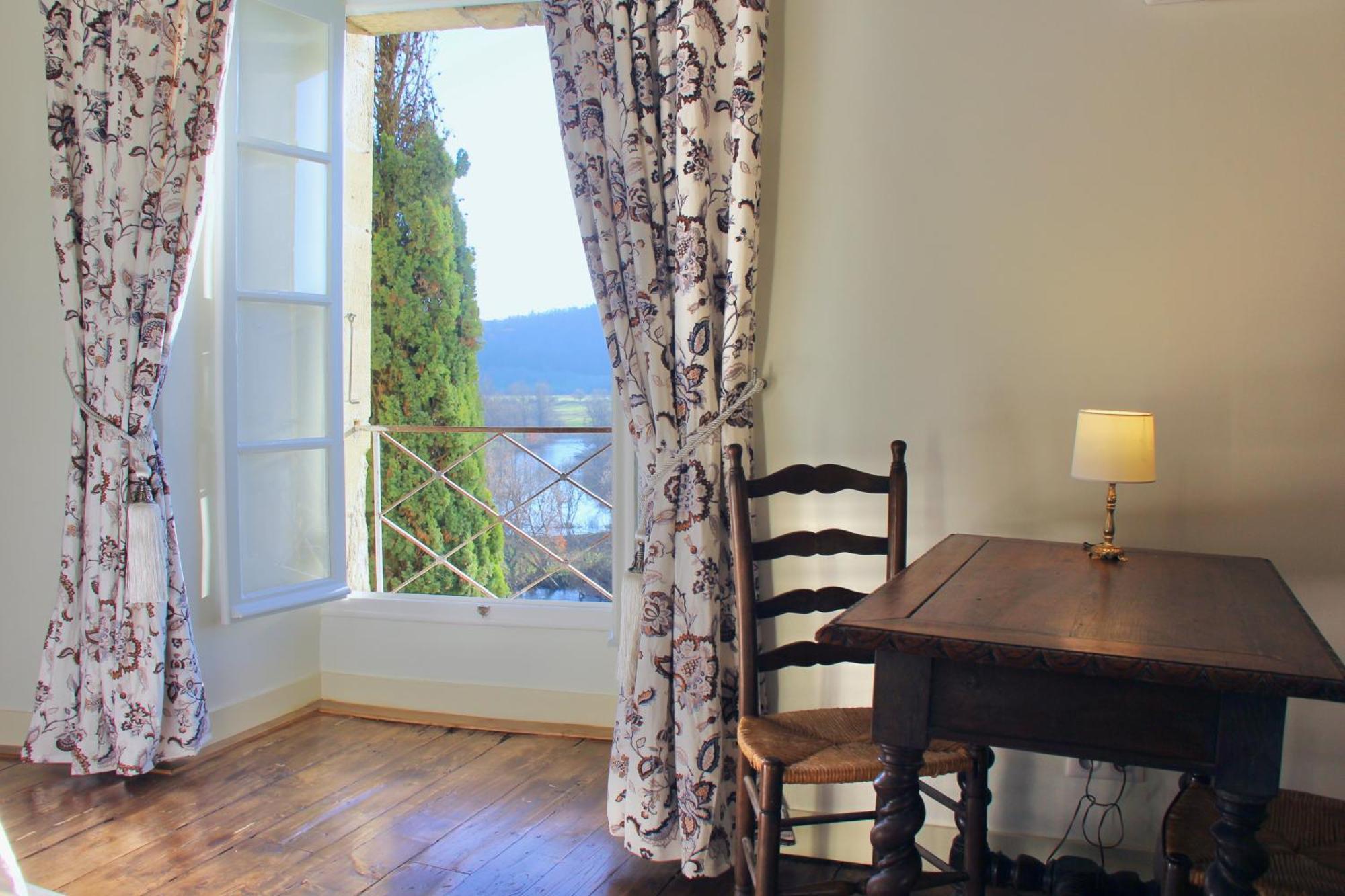 New Listing! Maison Delluc With Spectacular Vistas Holiday home *