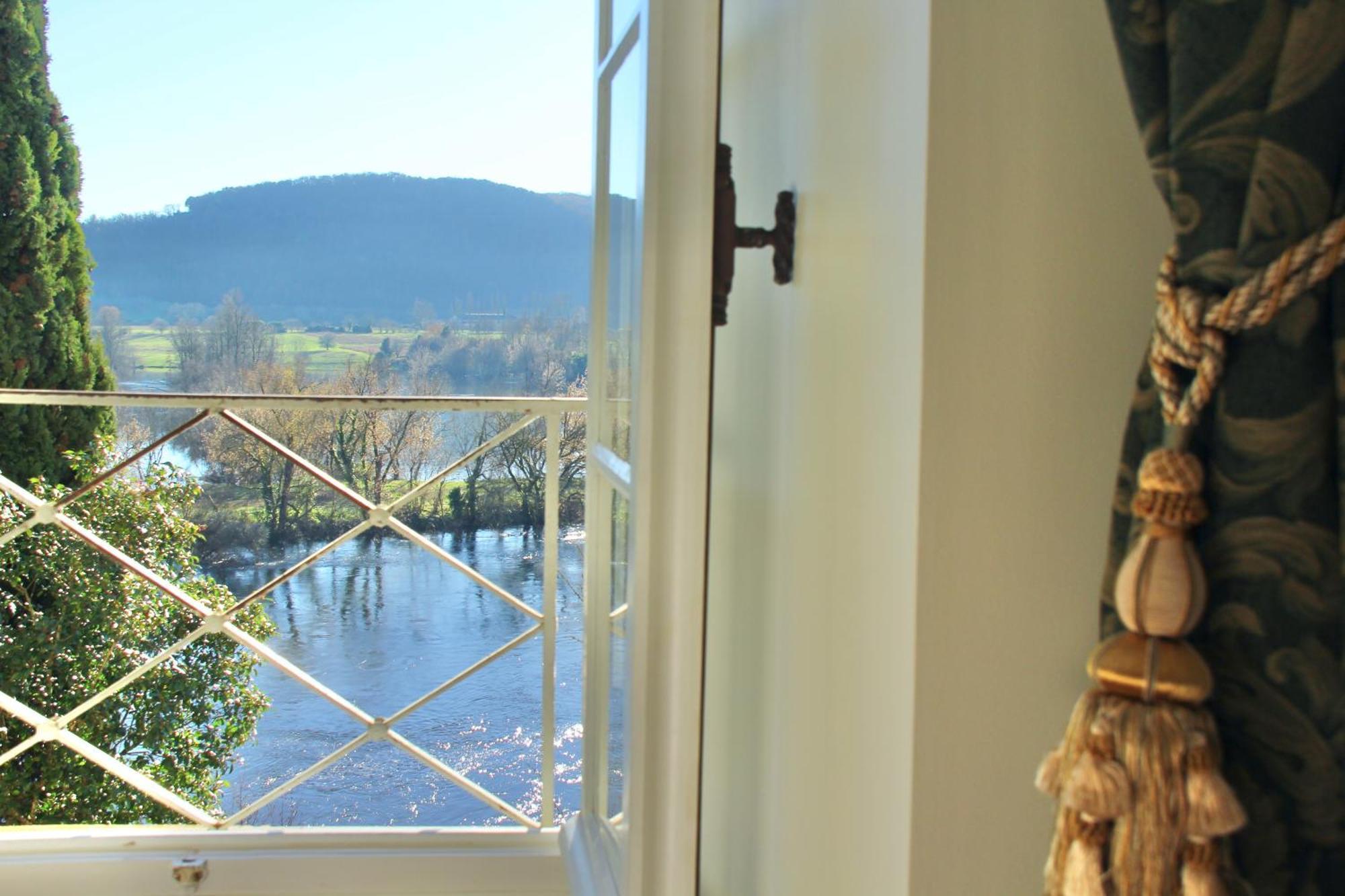 New Listing! Maison Delluc With Spectacular Vistas * Beynac-et-Cazenac