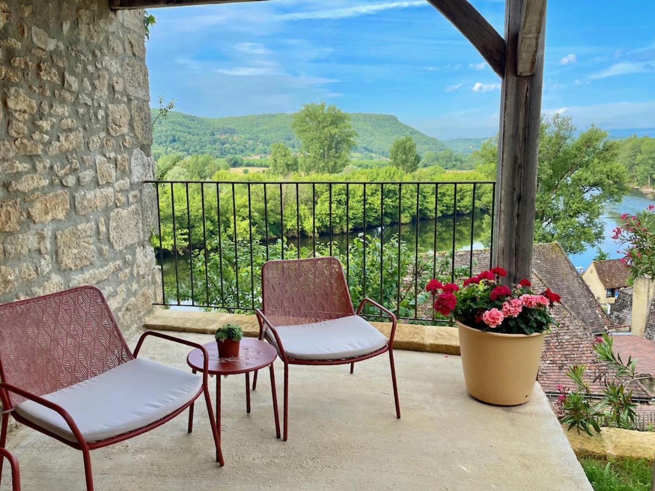 New Listing! Maison Delluc With Spectacular Vistas