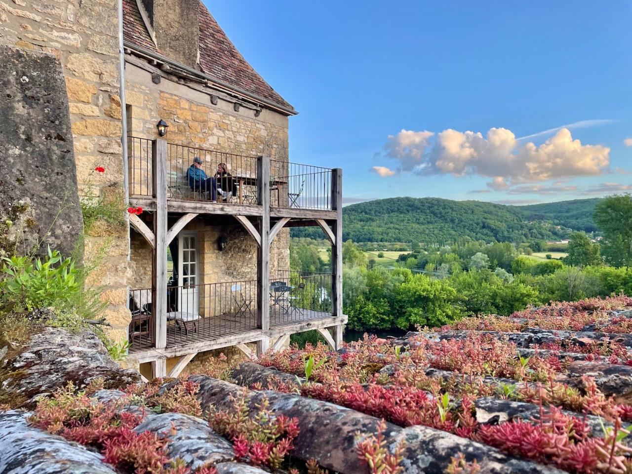 New Listing! Maison Delluc With Spectacular Vistas Vakantiehuis *